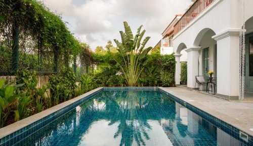 LaMosteiro| Luxury Villa |Breakfast | Heated Pool