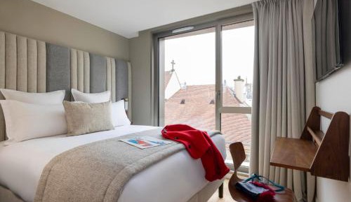 Queen Bed Double Room