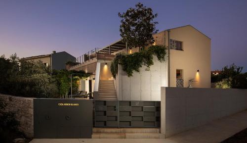Villa with Sea View