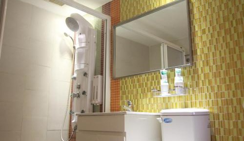 Triple Room with Private Bathroom