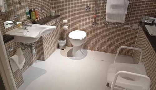 Standard King Room - Accessible