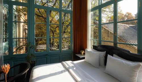 Deluxe Double or Twin Room with City View