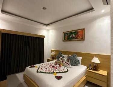 Double Room with Pool View