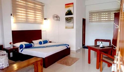 Deluxe Family Room