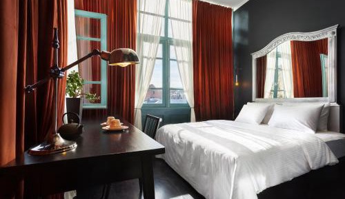 Double or Twin Room with City View