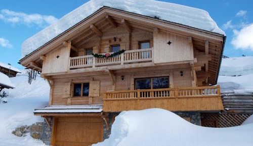 Chalet (12 Adults)