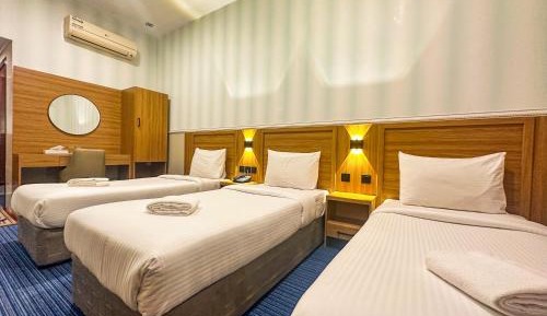 Triple Room with City View