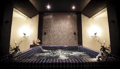 Grand Deluxe Double Room with Spa Bath