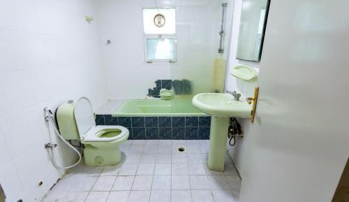 Standard Double Room with Shared Bathroom