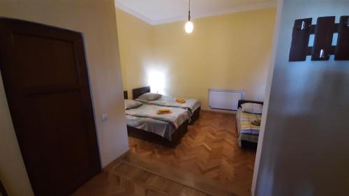 Basic Triple Room