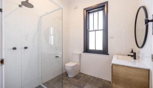 Queen Room with Shared Bathroom