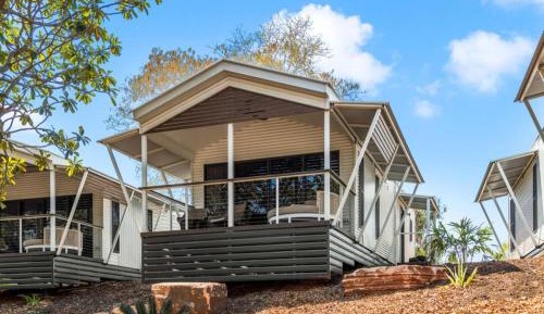 Deluxe 2 Bedroom Canopy View Cabin - S6
