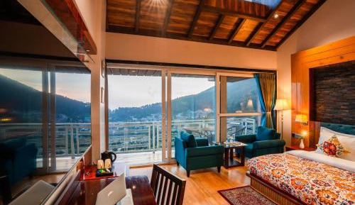 Junior Suite with Balcony