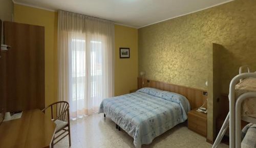 Classic Quadruple Room