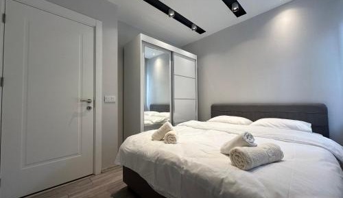 Two-Bedroom Apartment with Garden View
