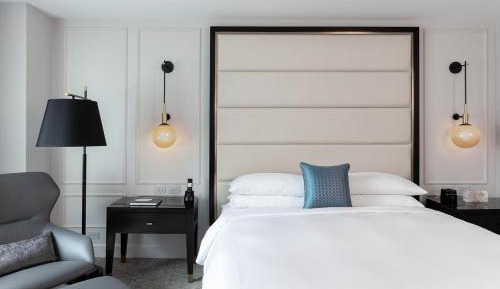 Inspired One-Bedroom King Suite