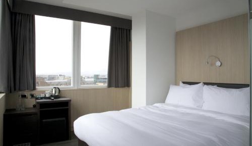 Superior Queen Room
