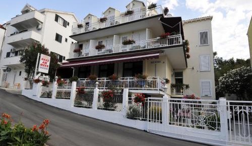 Double Room with Balcony and Sea View