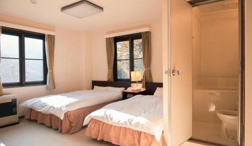 Triple Room with Private Bathroom