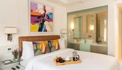 Premium Double Room with 15% discount on F&B and Laundry 
