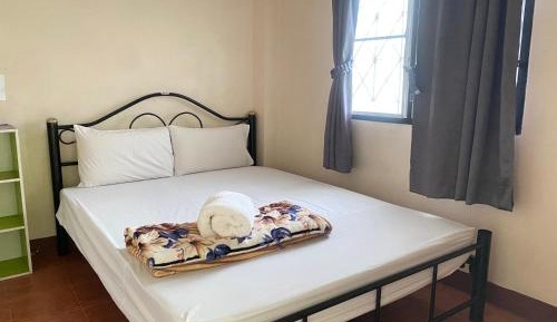 Double Room with Shared Toilet