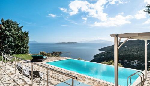 Villa with Sea View