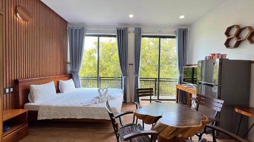 Deluxe Double Room with Balcony