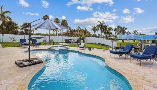 Three-Bedroom Holiday Home 