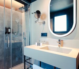 Double or Twin Room with Interior View