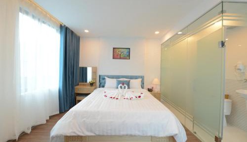 Deluxe Double or Twin Room with City View