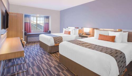 Queen Room with Two Queen Beds - Non-Smoking