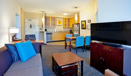 Two-Bedroom Suite