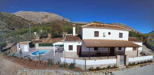 Six-Bedroom House
