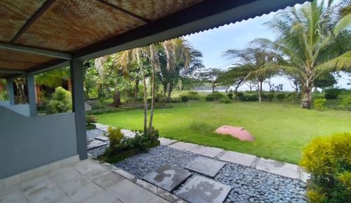 Deluxe Double Room (2 Adults + 1 Child)