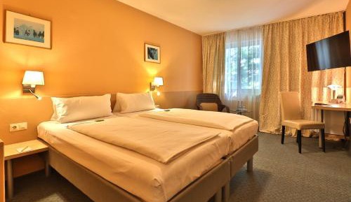 Modern Doppelzimmer