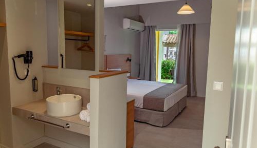 Suite with Pool View