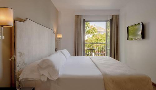 Double or Twin Room with Terrace