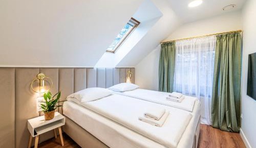 Deluxe King Suite