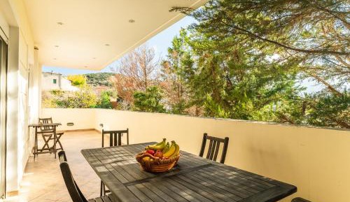 Three-Bedroom Apartment with Balcony