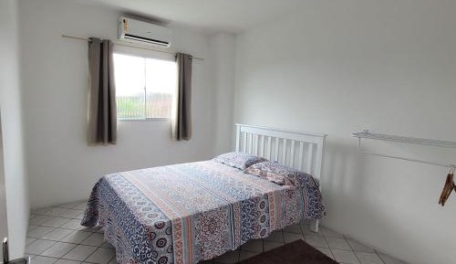 Apartment with Lake View