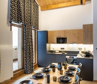 Four-Bedroom Deluxe Apartment