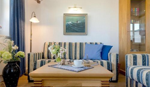One-Bedroom Apartment with Balcony