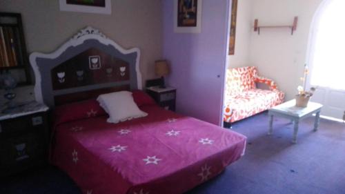 Twin Room with Private Bathroom