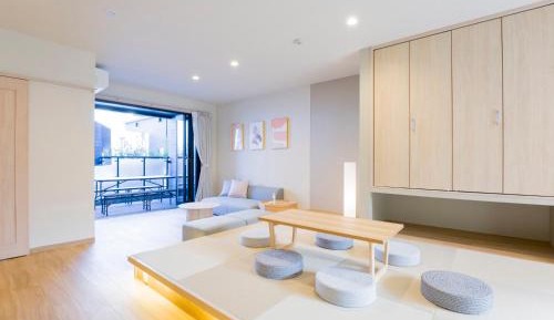 Room for 6 People - No Pets Allowed