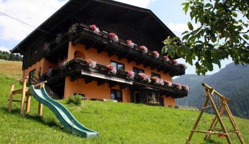 Four-Bedroom Apartment with Mountain View