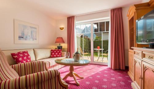 Jumbo Double Room in Haus Windrose