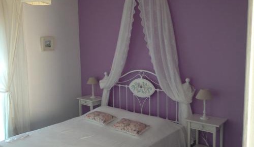 Studio (2 Adults)