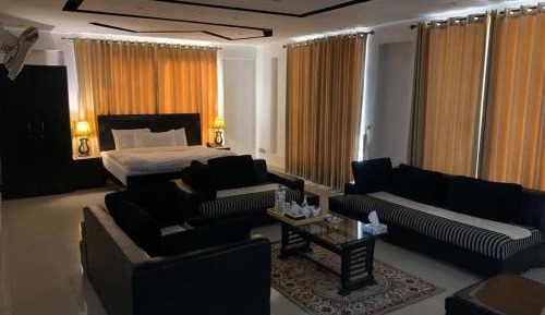 Deluxe King Room