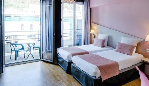 Twin Room with Balcony