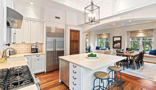 Four-Bedroom Holiday Home